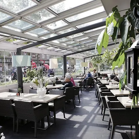 Parkhotel فندق 4*