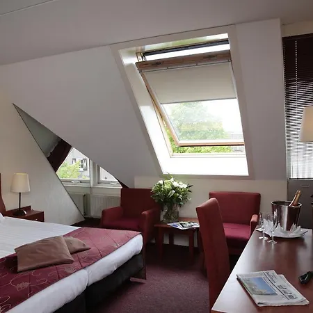 Parkhotel بيرشِن