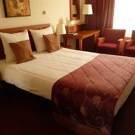 فندق Parkhotel بيرشِن