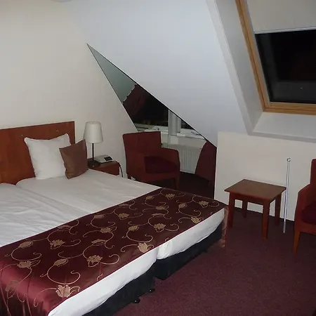 Parkhotel فندق بيرشِن